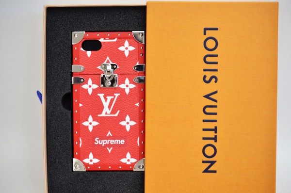 未使用 ヴィトン Supreme×Louis Vuitton シュプリーム コラボ アイ トランク Eye-Trunk iPhone Case 7  ケース 買取 しました！